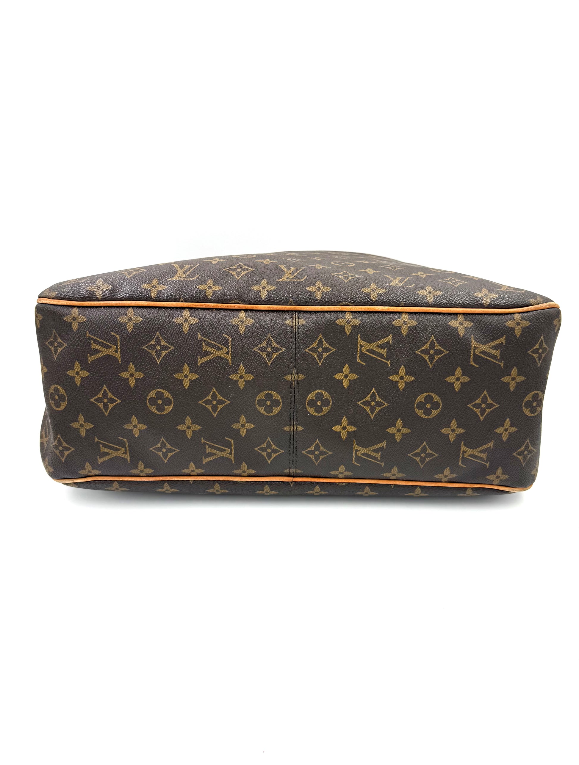 Louis Vuitton Delightful MM Monogram Canvas Tasche mit klassischem Muster und robuster, pflegeleichter Oberfläche.