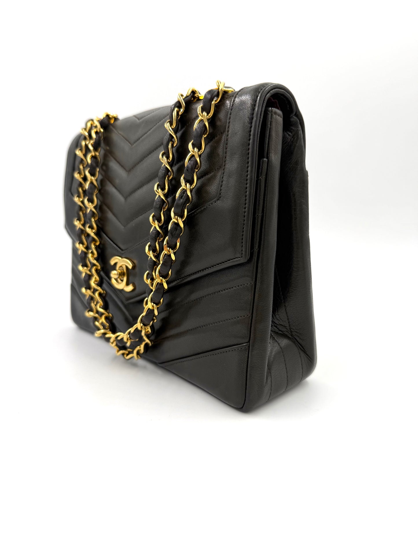 CHANEL Single Flap Lammleder schwarz GHW elegante schwarze Designerhandtasche mit goldfarbenem Kettenriemen und CC-Verschluss