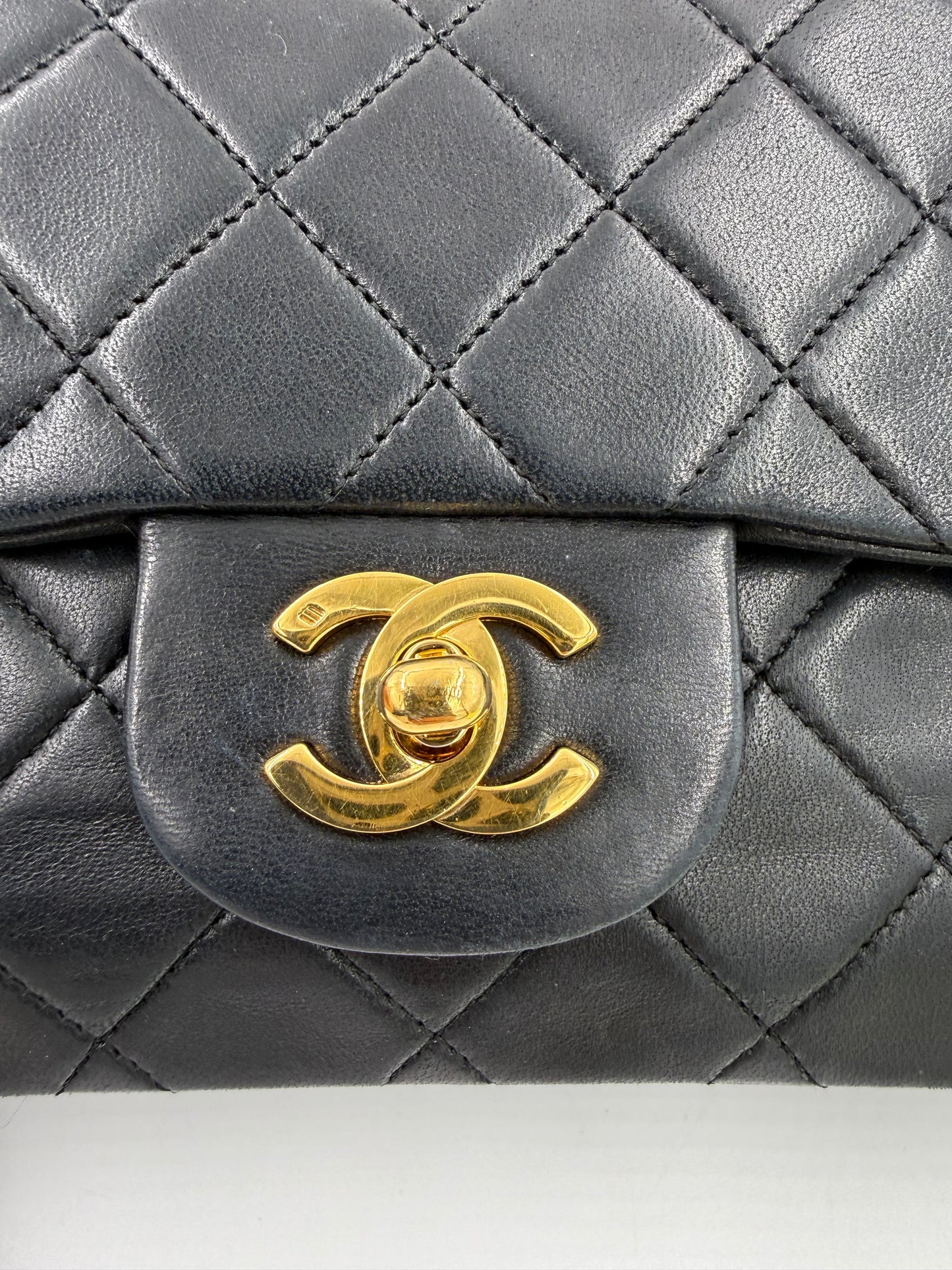 CHANEL Timeless Double Flap small Lammleder schwarz GHW