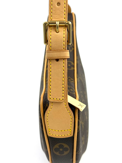 LOUIS VUITTON Croissant PM Monogram Canvas