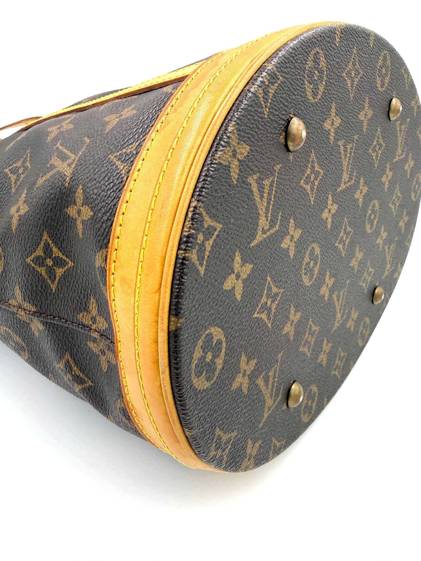 LOUIS VUITTON Bucket Bag GM Monogram Canvas