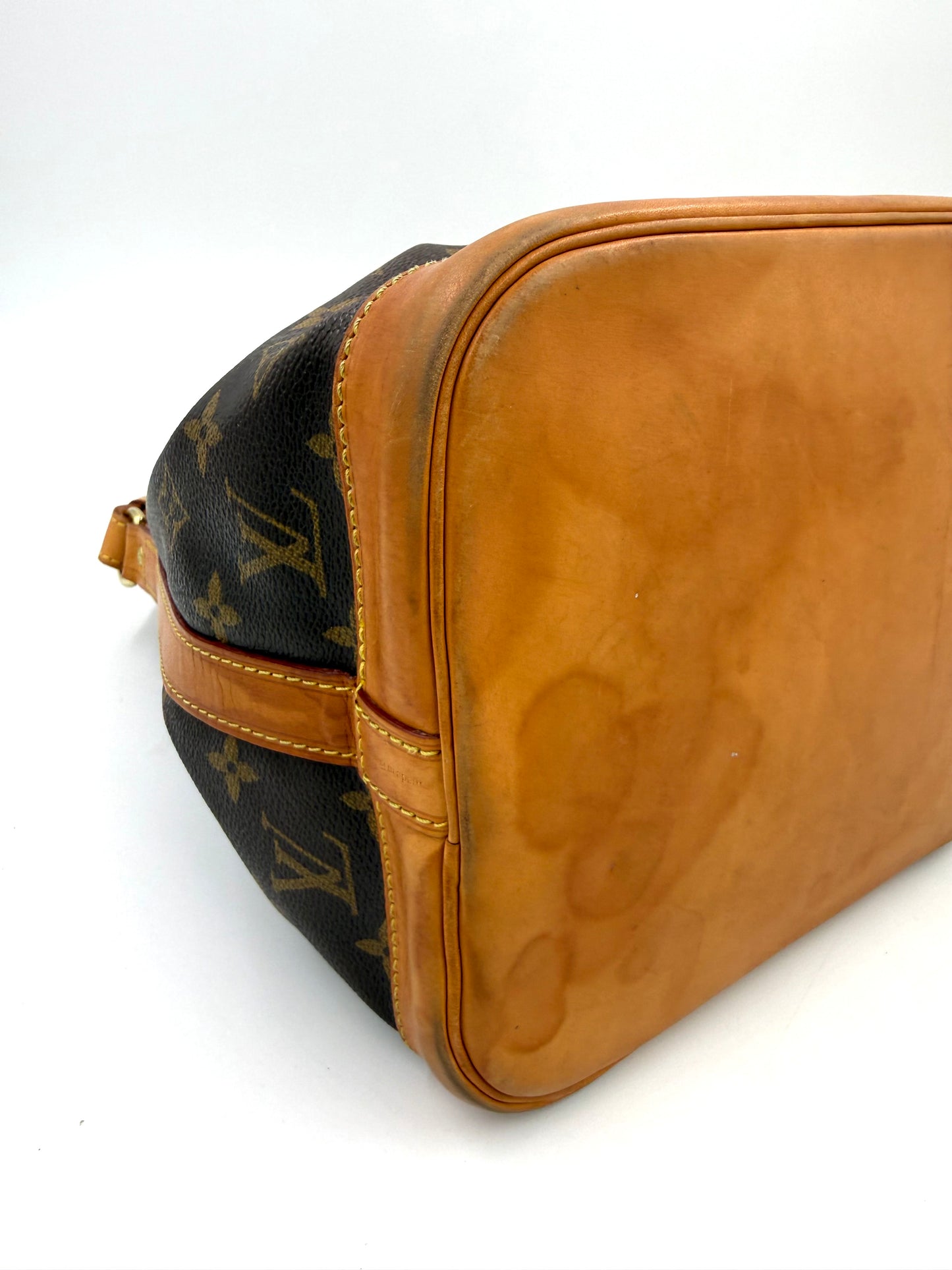 LOUIS VUITTON Noe petit Monogram Canvas