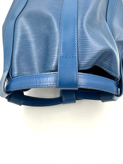 LOUIS VUITTON Randonnée MM Epi blau