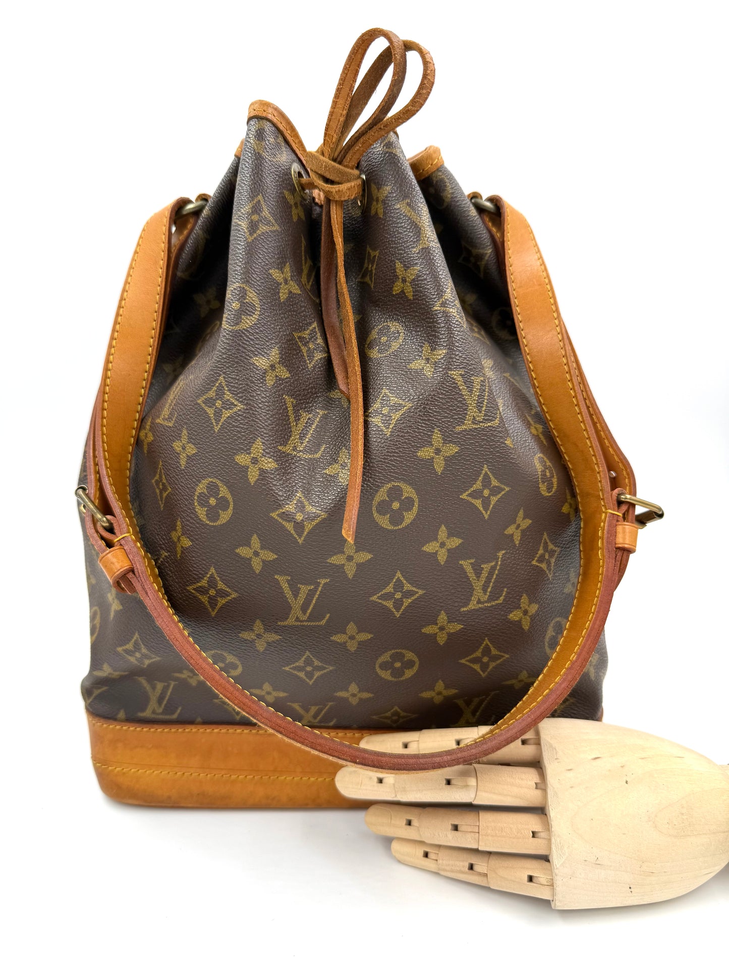 LOUIS VUITTON Vintage Sac Noe Grande Monogram Canvas