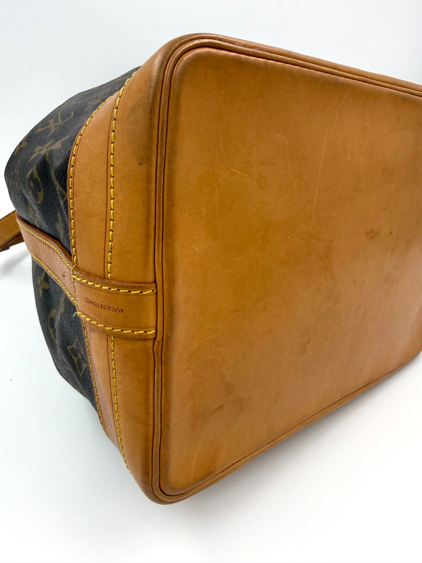 LOUIS VUITTON Sac Noe Grande Monogram Canvas