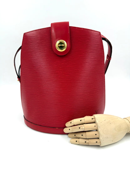LOUIS VUITTON Cluny Bucket Bag Epi rot