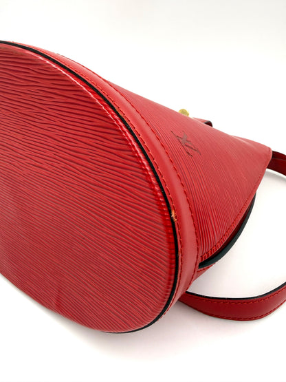 LOUIS VUITTON Cluny Bucket Bag Epi rot