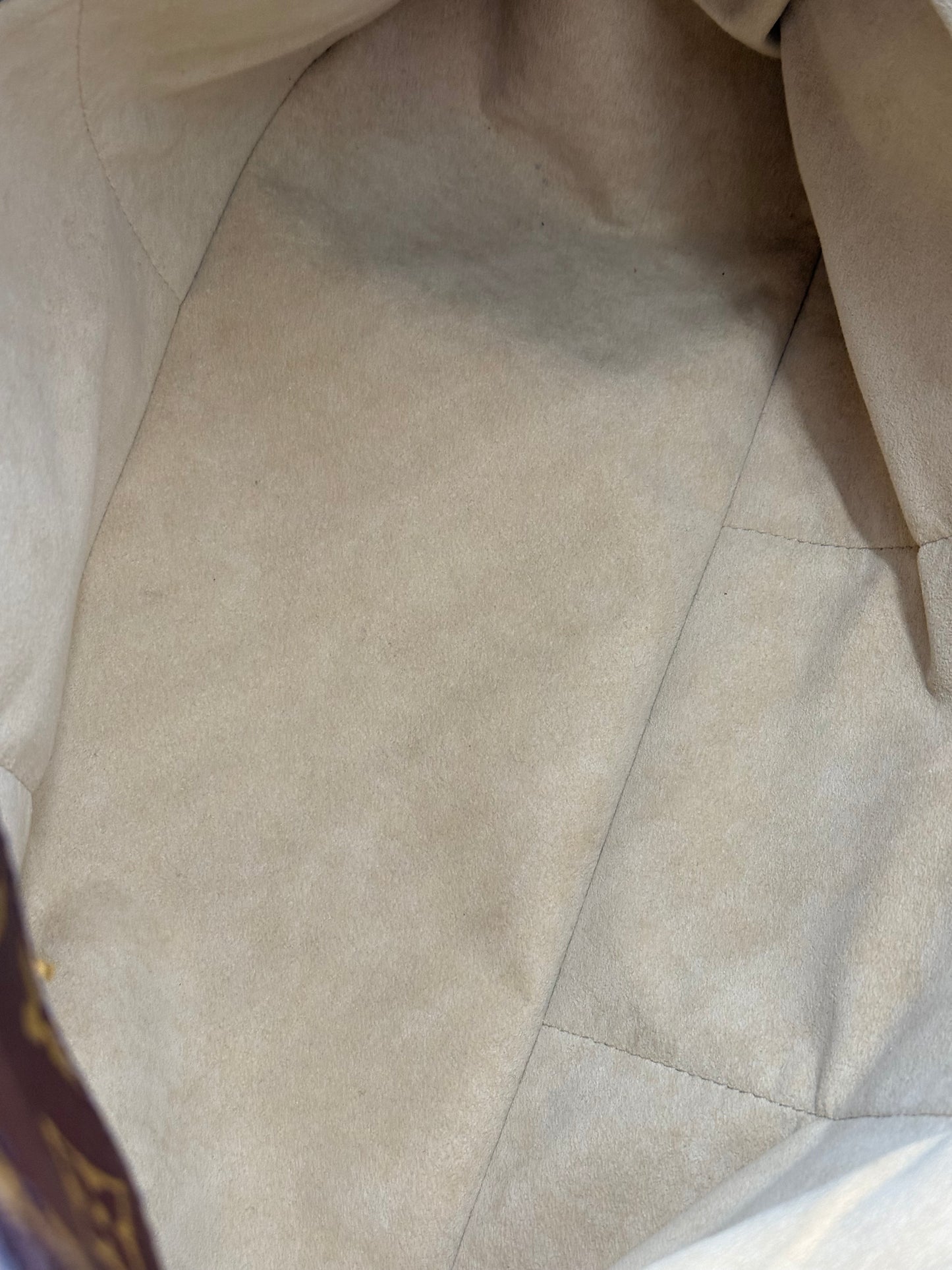 LOUIS VUITTON Artsy MM Monogram Canvas