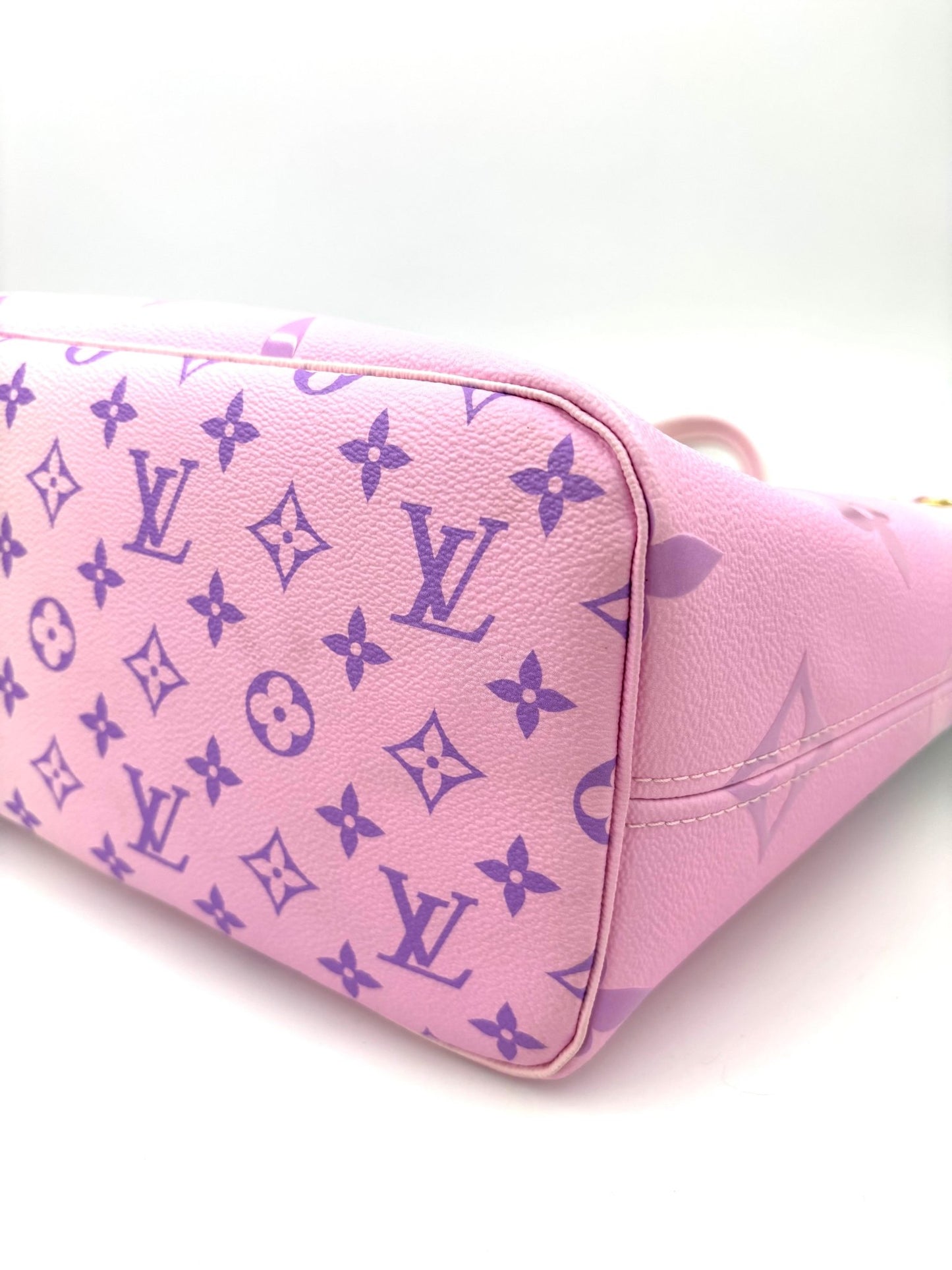 LOUIS VUITTON Neverfull MM Sunrise Pastell - Clutch & Macarons - Chip - Clutch & Macarons - 