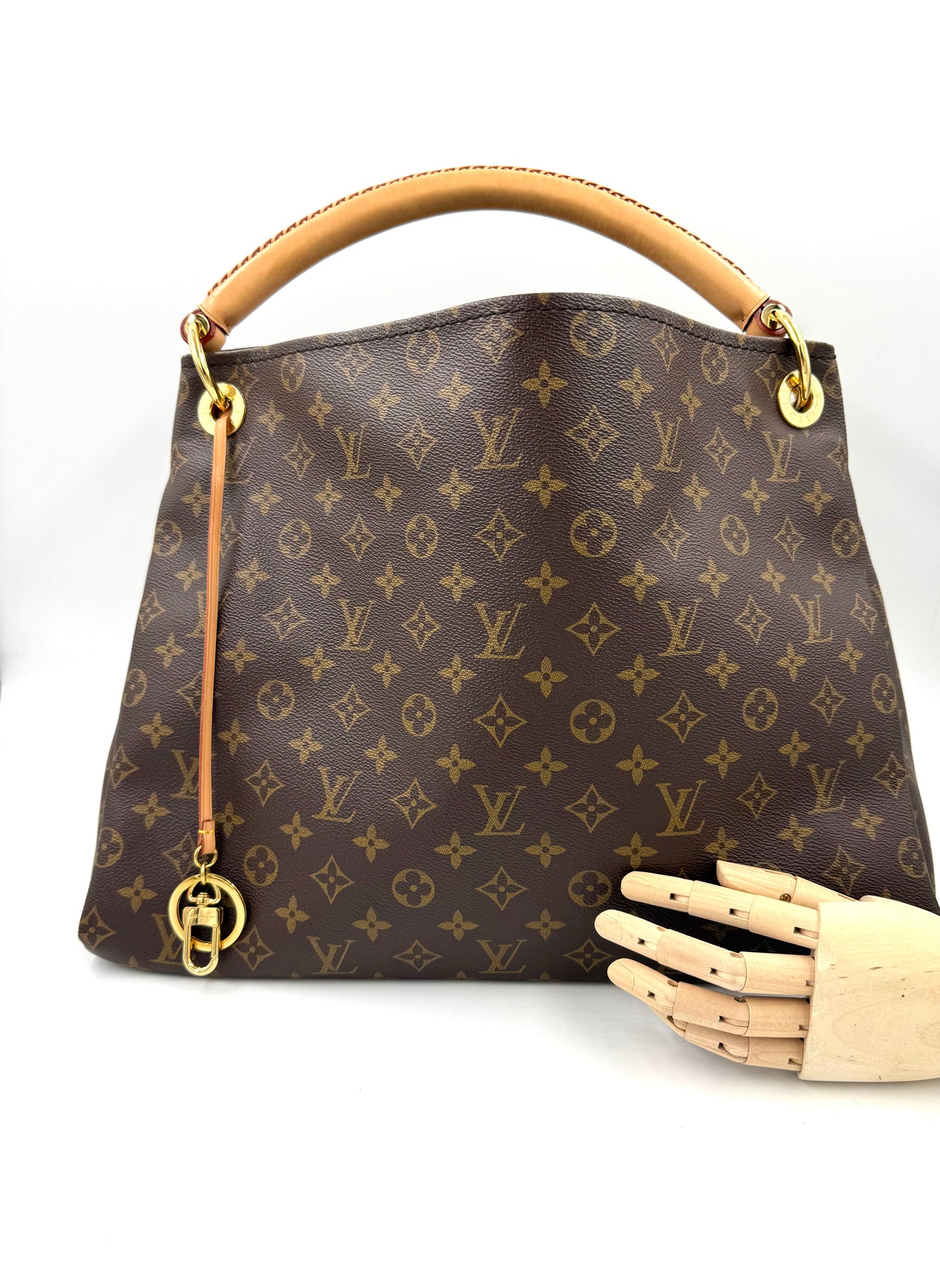 LOUIS VUITTON Artsy MM Monogram Canvas