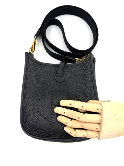 HERMÈS Evelyne 16 Clemenceleder schwarz