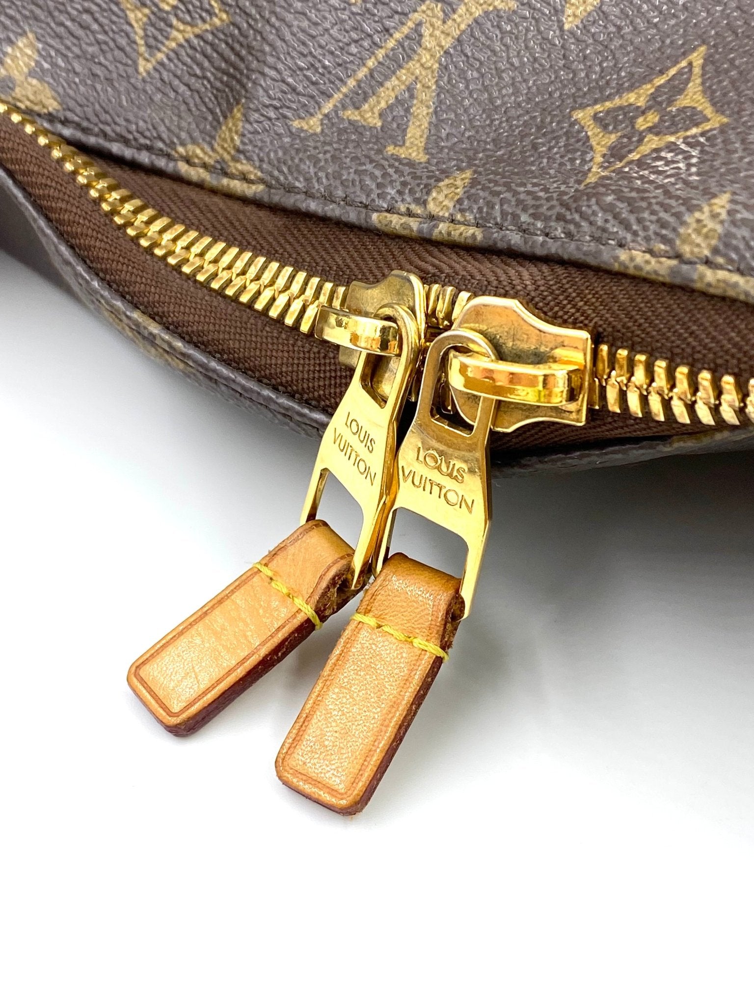 LOUIS VUITTON Sully Monogram Canvas - Clutch & Macarons - CA0172 - Clutch & Macarons - 