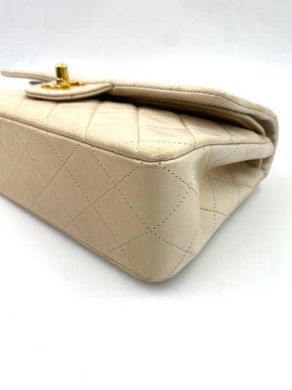 CHANEL Timeless Single Flap Bag small creme - Clutch & Macarons - 2050196 - Clutch & Macarons - 