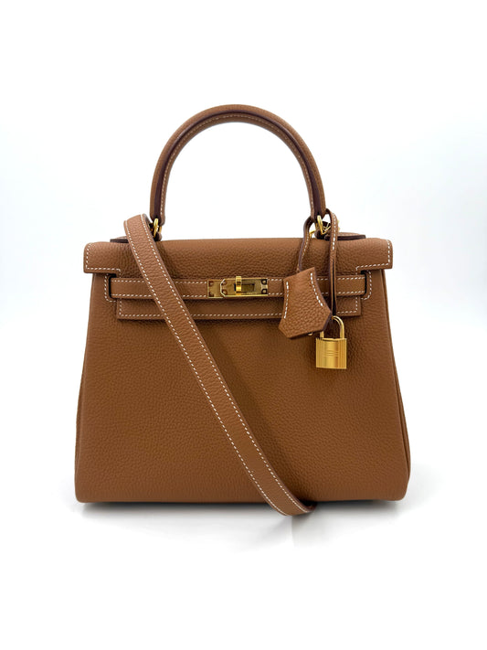 HERMÈS Kelly 25 Togo Gold GHW