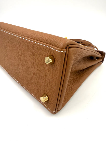 HERMÈS Kelly 25 Togo Gold GHW