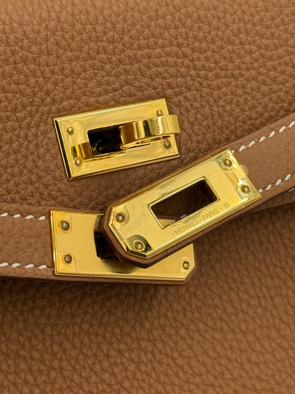 HERMÈS Kelly 25 Togo Gold GHW