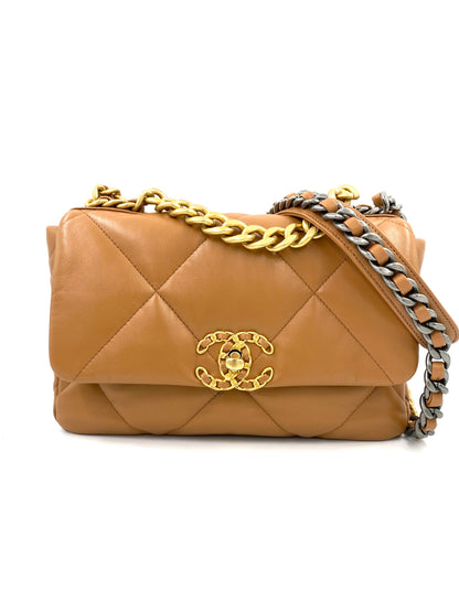 CHANEL 19 Flap Bag cognac Lammleder