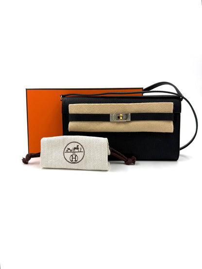 HERMÈS Kelly to Go Mysore schwarz Electrum elegante Umhängetasche aus genarbtem Leder mit silber-goldfarbenem Verschluss