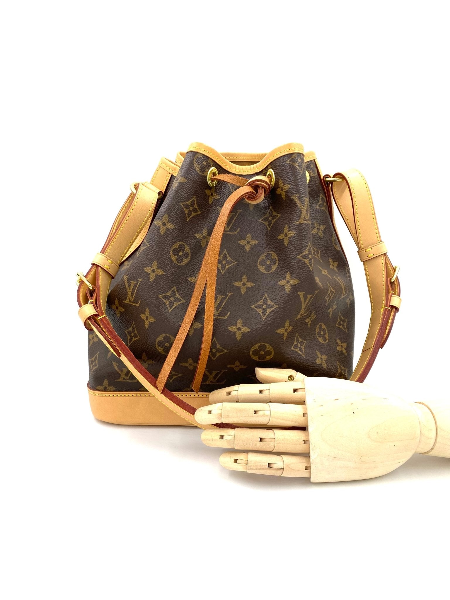 LOUIS VUITTON Noe petit Monogram Canvas - Clutch & Macarons - Chip - Clutch & Macarons - 