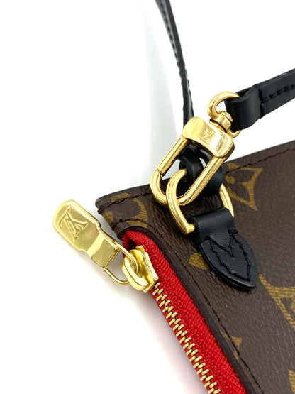 LOUIS VUITTON Pochette Worldtour