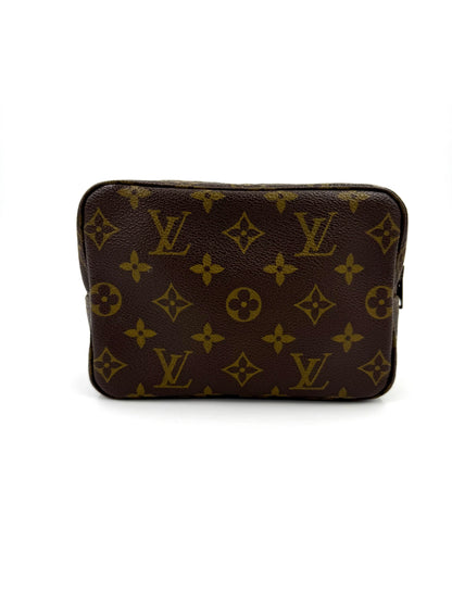 LOUIS VUITTON Trousse Toilette 18 Monogram Canvas Kosmetiktasche aus beschichtetem Canvas mit Reißverschluss