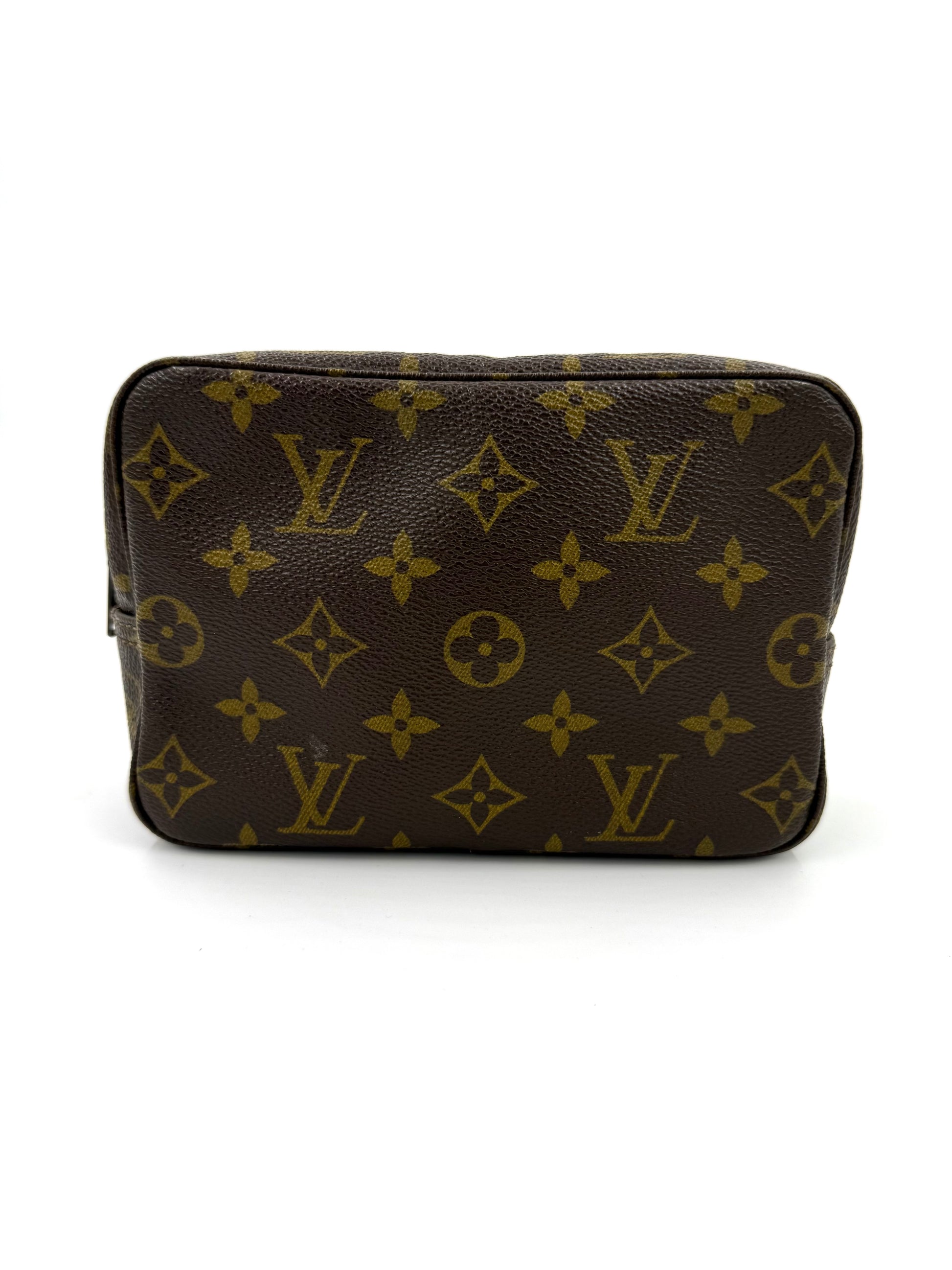 LOUIS VUITTON Trousse Toilette 18 Monogram Canvas Kosmetiktasche aus beschichtetem Canvas mit Reißverschluss elegant