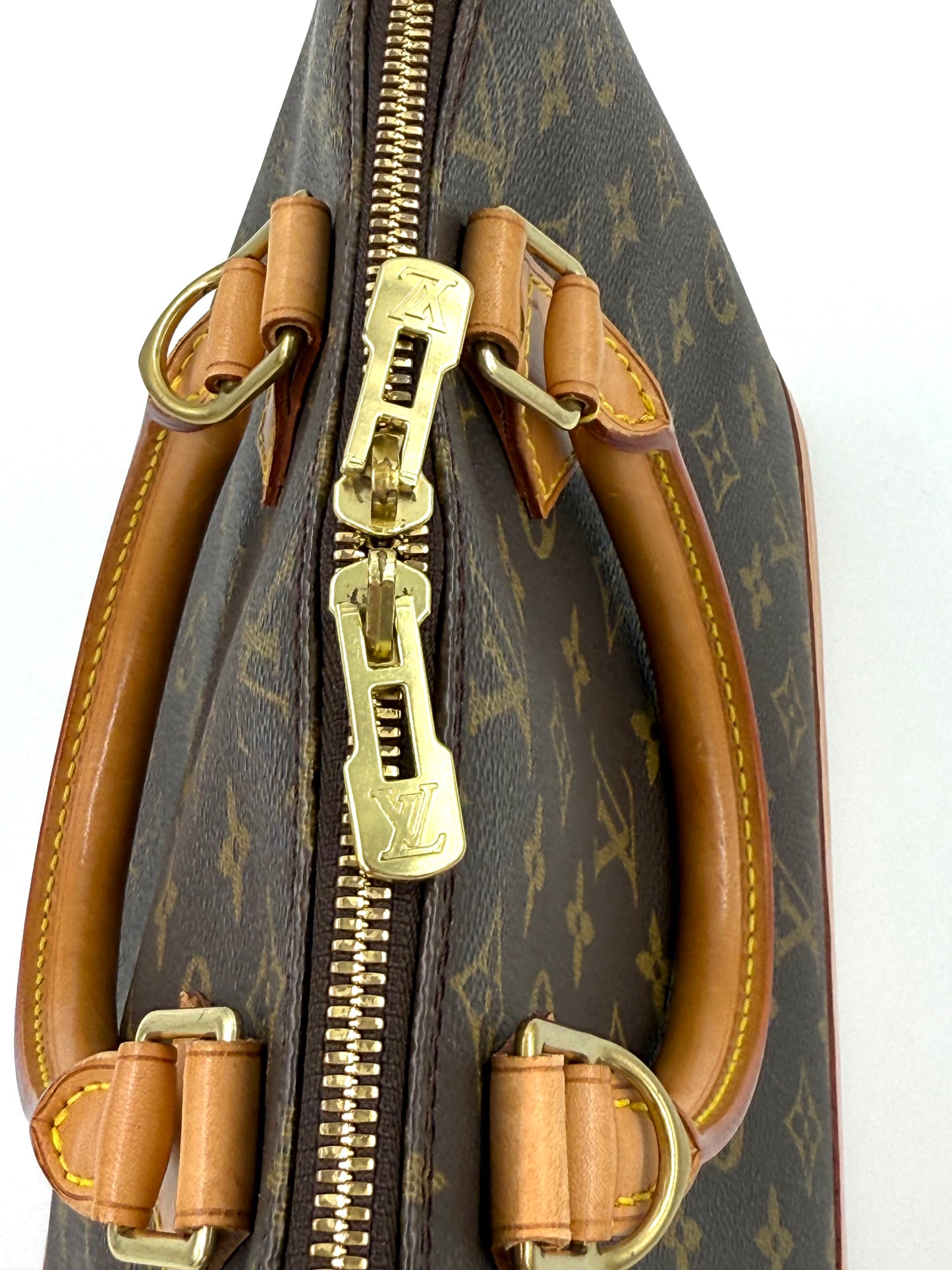 LOUIS VUITTON Alma PM Monogram Canvas