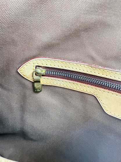 LOUIS VUITTON Batignolles Horizontal Monogram Canvas