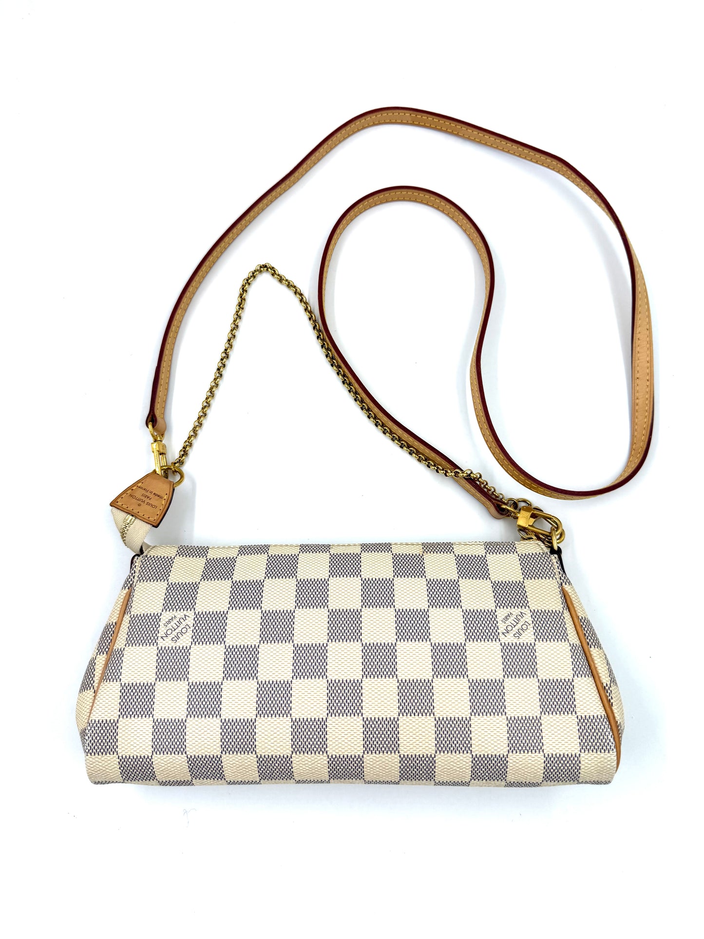 LOUIS VUITTON Pochette Eva Damier Azur mit charakteristischem Schachbrettmuster und Lederträger in Hellbraun mit goldfarbenen Akzenten