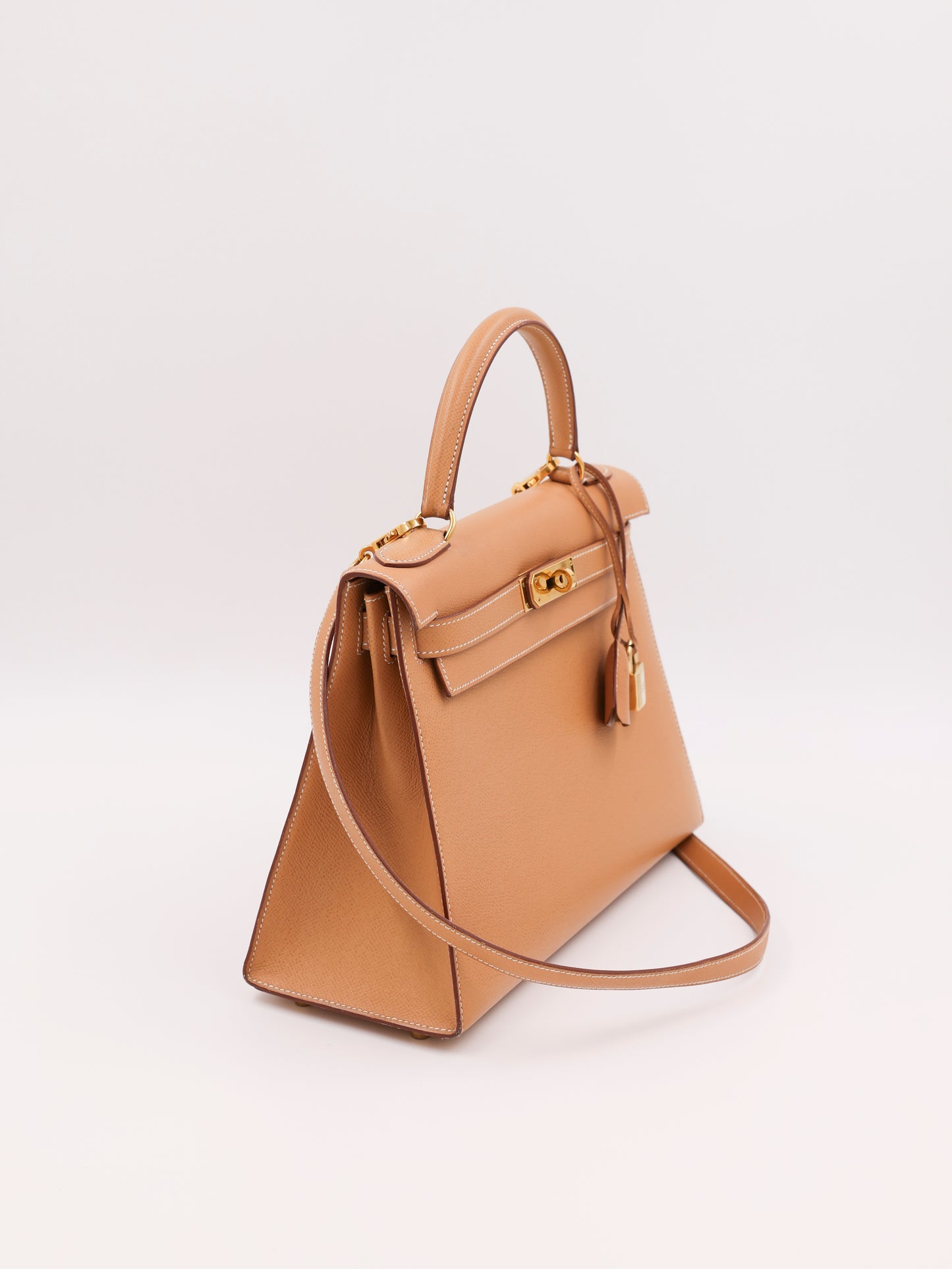 HERMÈS Kelly 28 Courchevel gold GHW