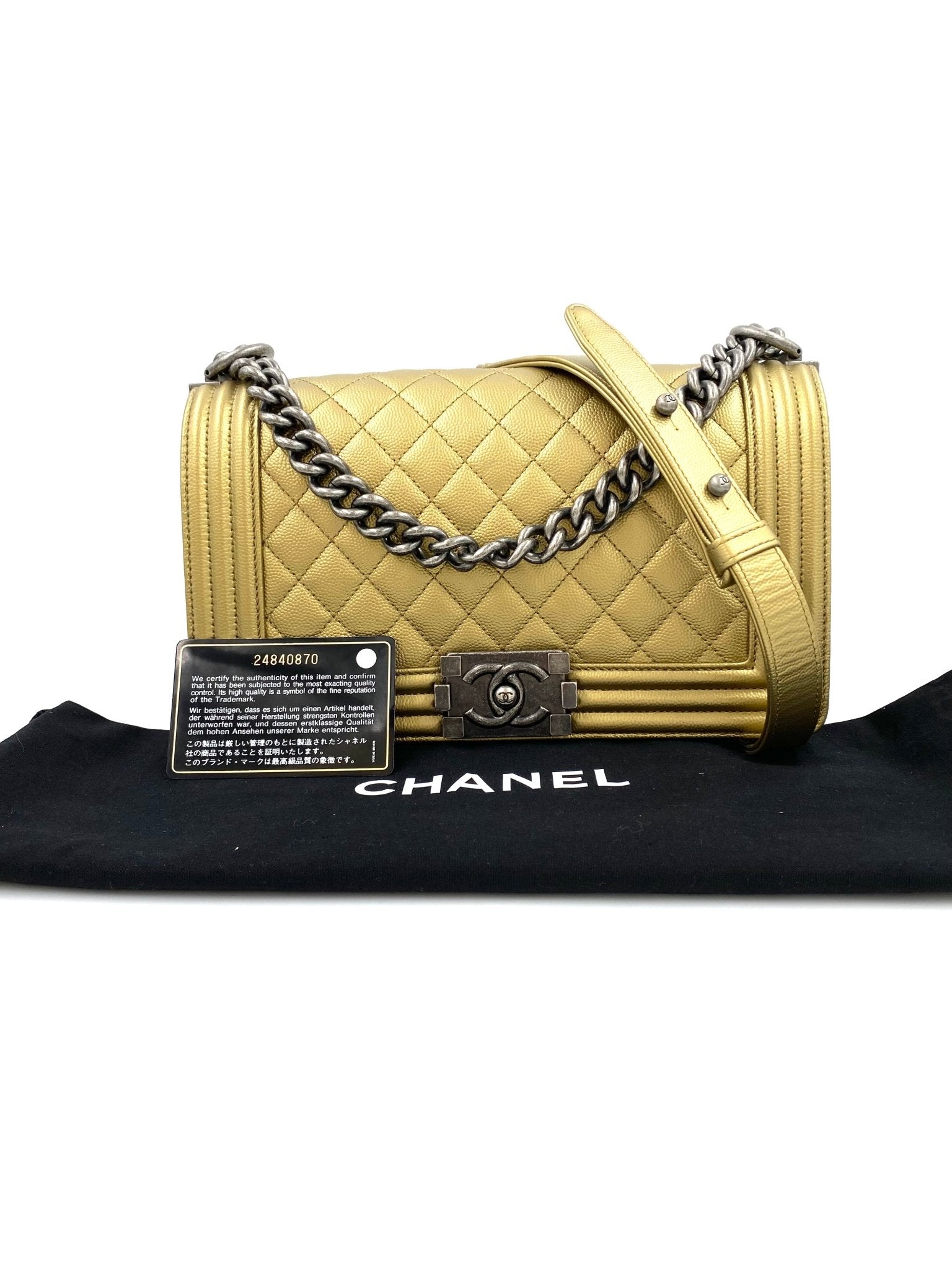 CHANEL Boy Bag medium Caviarleder gold - Clutch & Macarons - 24840870 - Clutch & Macarons - 