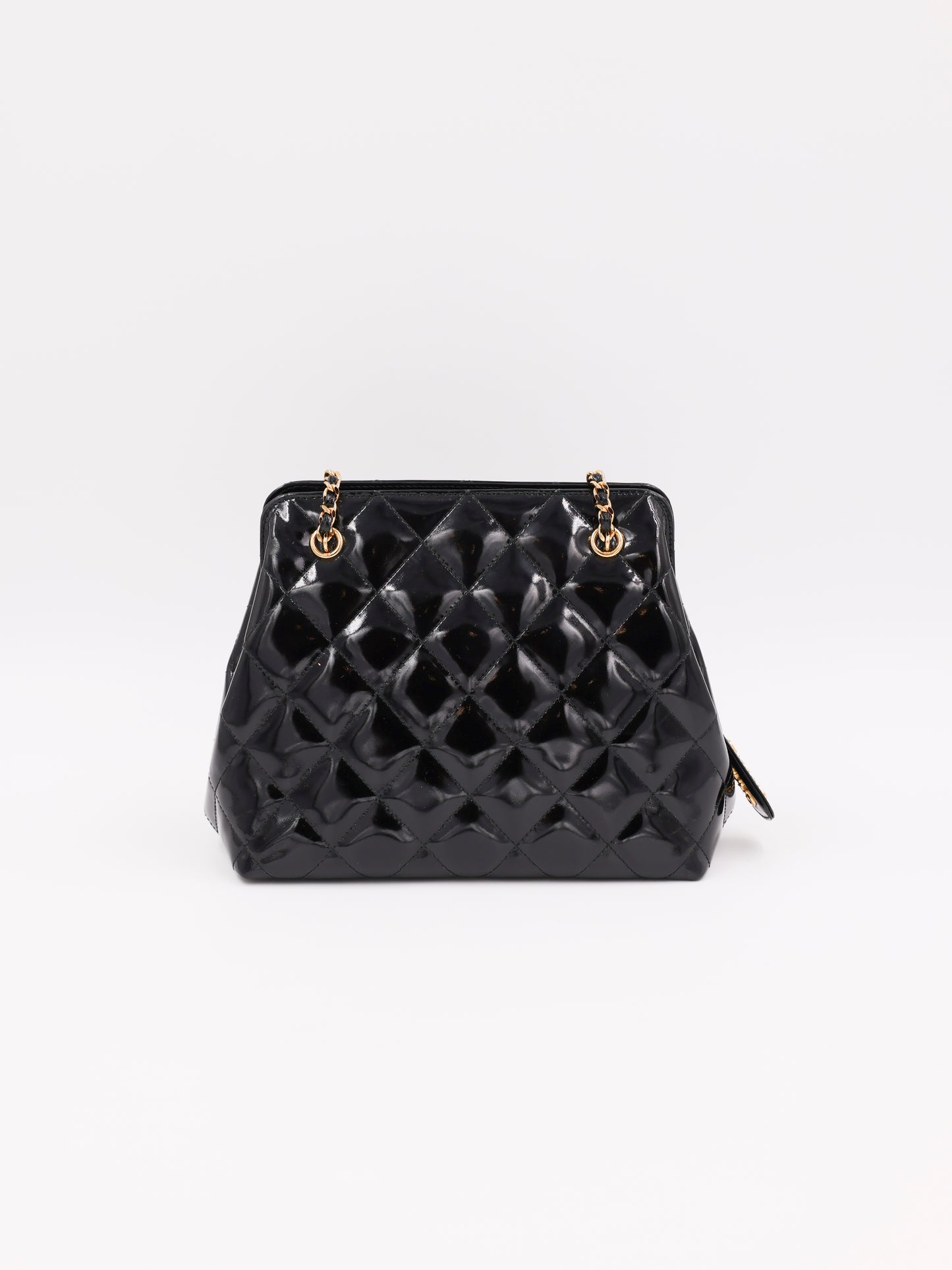 CHANEL Classic Shoulder Bag Lackleder schwarz GHW