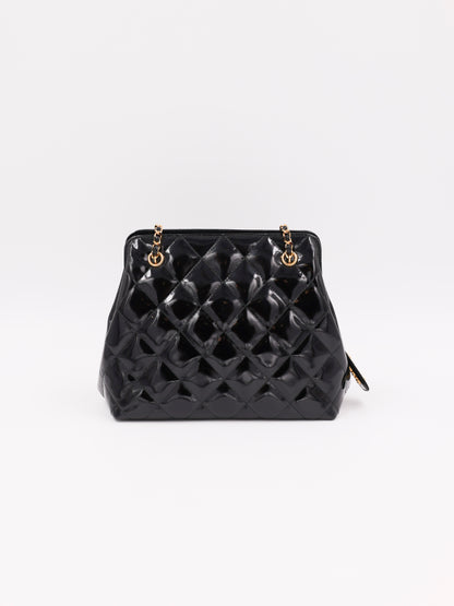CHANEL Classic Shoulder Bag Lackleder schwarz GHW