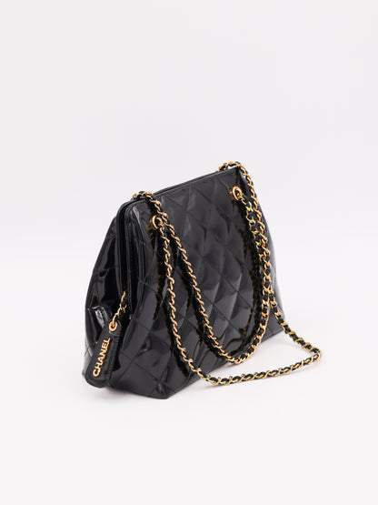 CHANEL Classic Shoulder Bag Lackleder schwarz GHW
