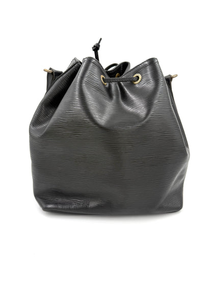 LOUIS VUITTON Noe petit Epi schwarz aus strukturiertem Leder mit Zugband und goldfarbenen Ösen als Designerhandtasche