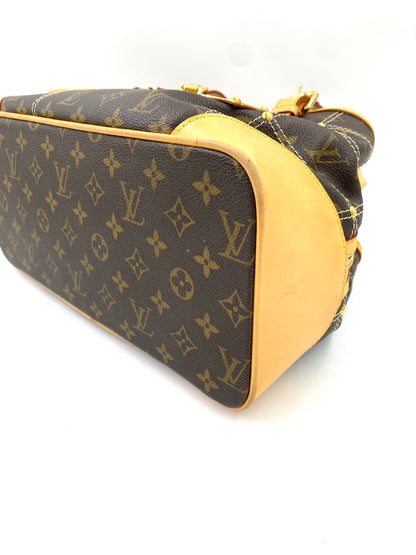 LOUIS VUITTON Rivets Monogram Canvas