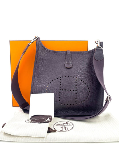 HERMÈS Evelyne 29 Togoleder Raisin - Clutch & Macarons - R im Quadrat, 2014 - Clutch & Macarons - 