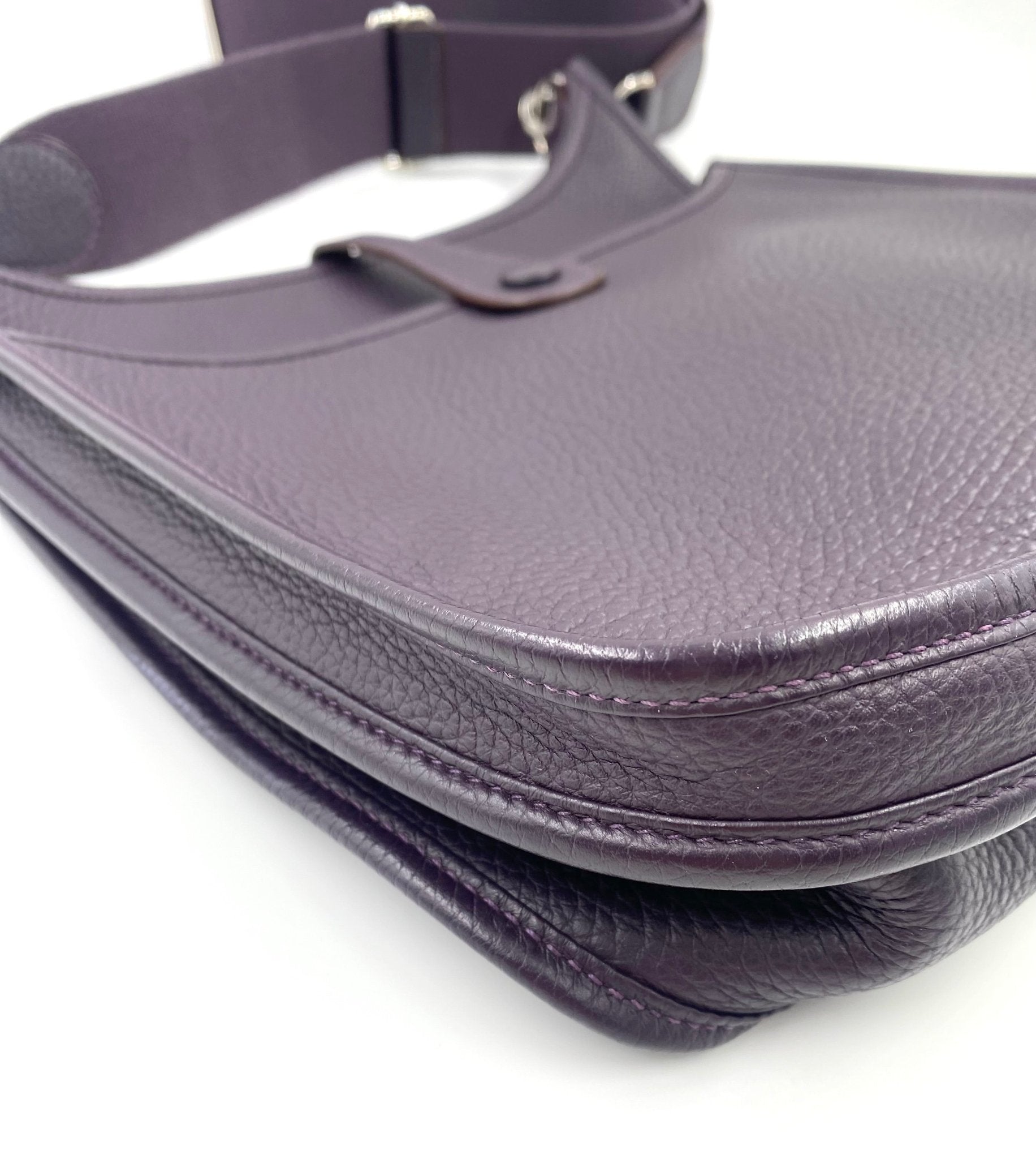 HERMÈS Evelyne 29 Togoleder Raisin - Clutch & Macarons - R im Quadrat, 2014 - Clutch & Macarons - 