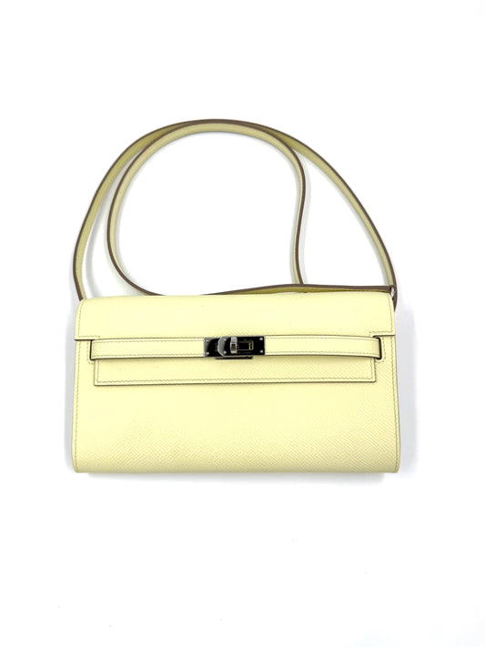 HERMÈS Kelly to Go Epsom Jaune Milton PHW, gelbe Secondhand-Designerhandtasche