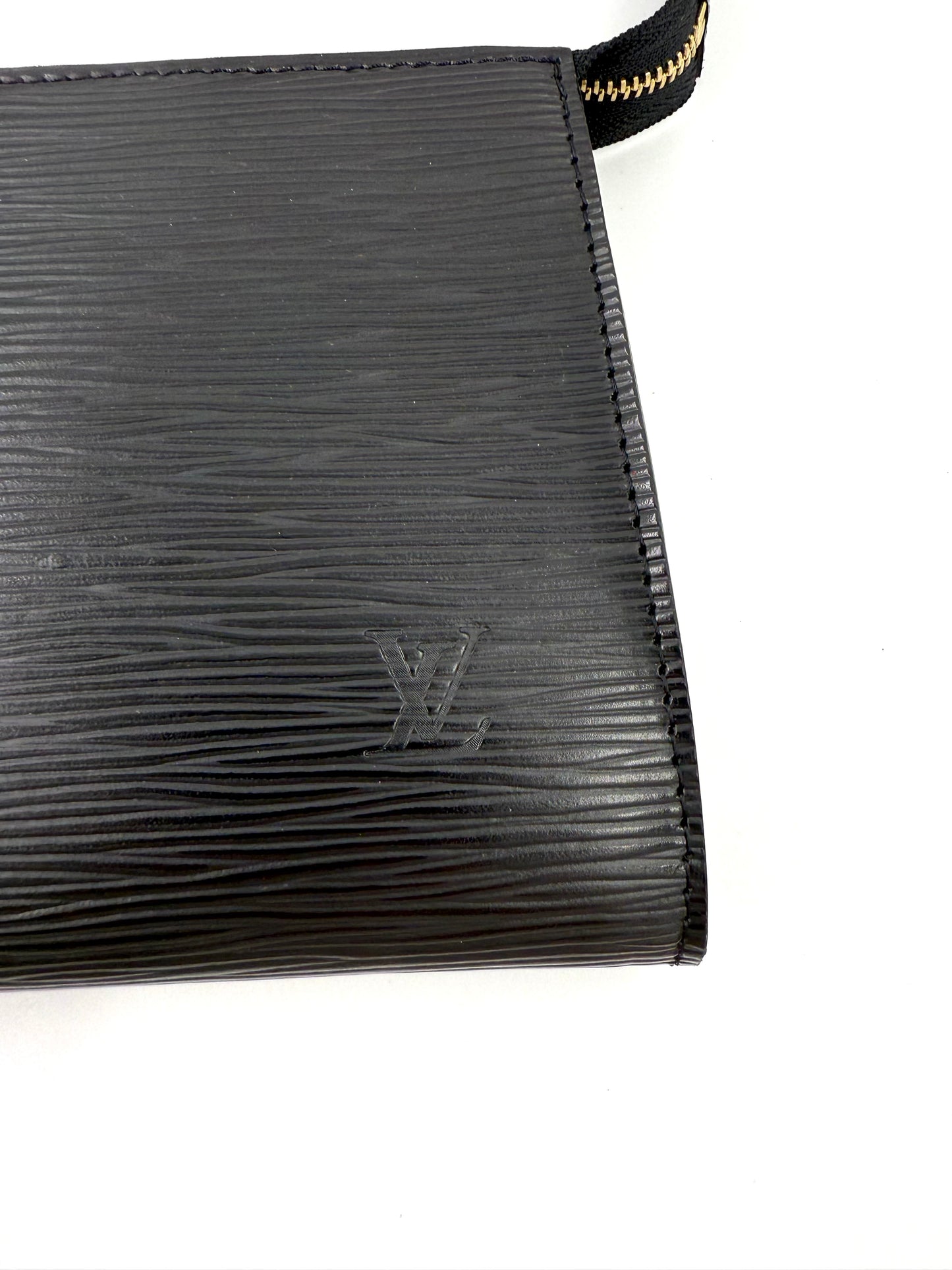 LOUIS VUITTON Pochette Accessoires Epi schwarz