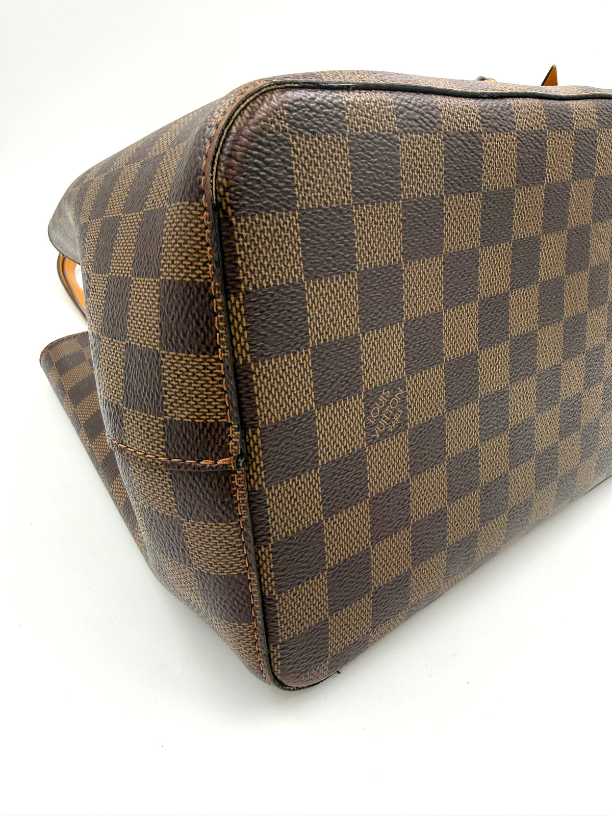 LOUIS VUITTON NeoNoe Damier Ebene Canvas