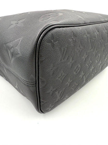 LOUIS VUITTON Neverfull MM Monogram Empreinte schwarz