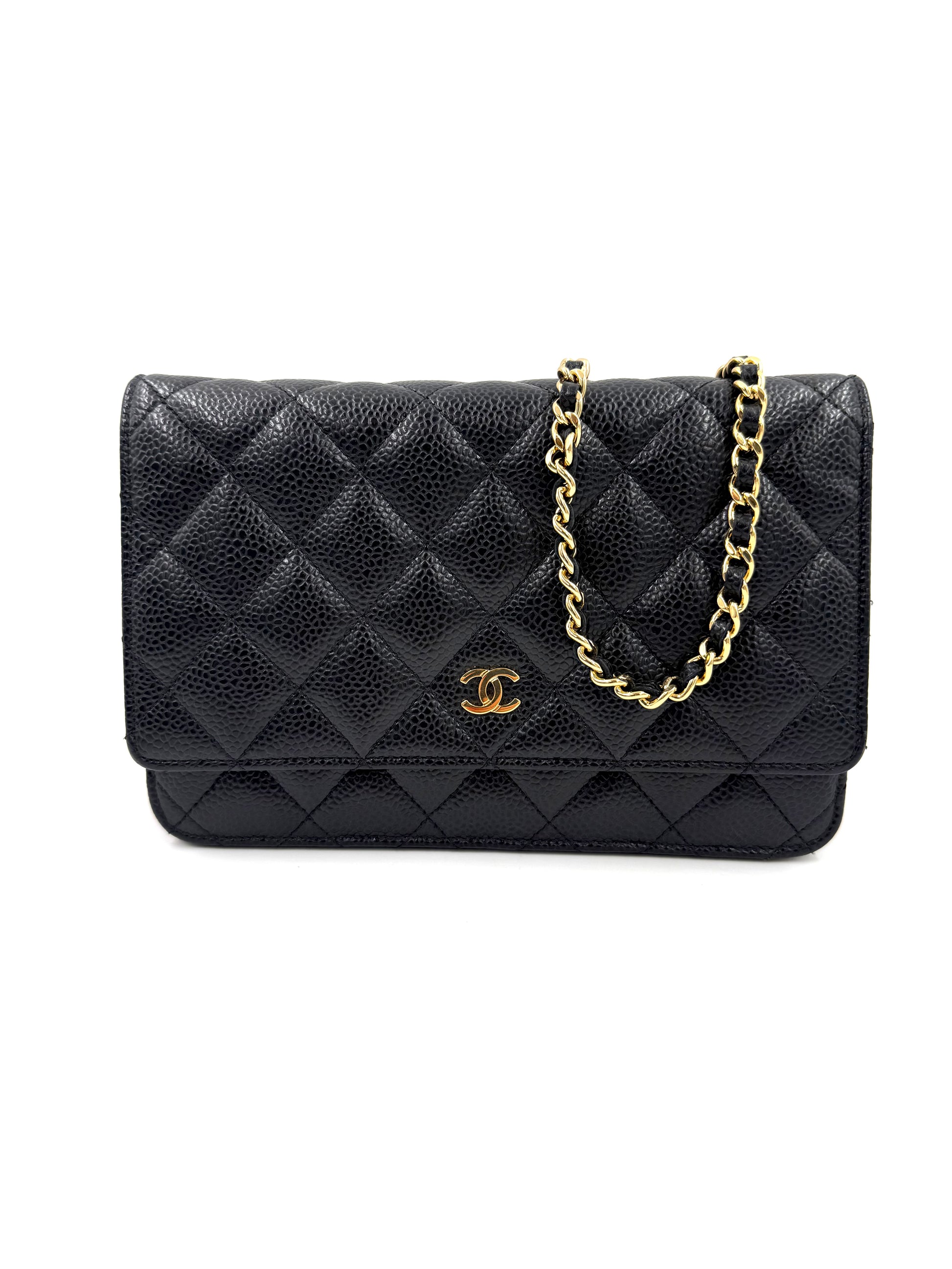 CHANEL Wallet on Chain Caviarleder schwarz GHW elegante gesteppte Lederclutch mit goldfarbener Kette und Logo