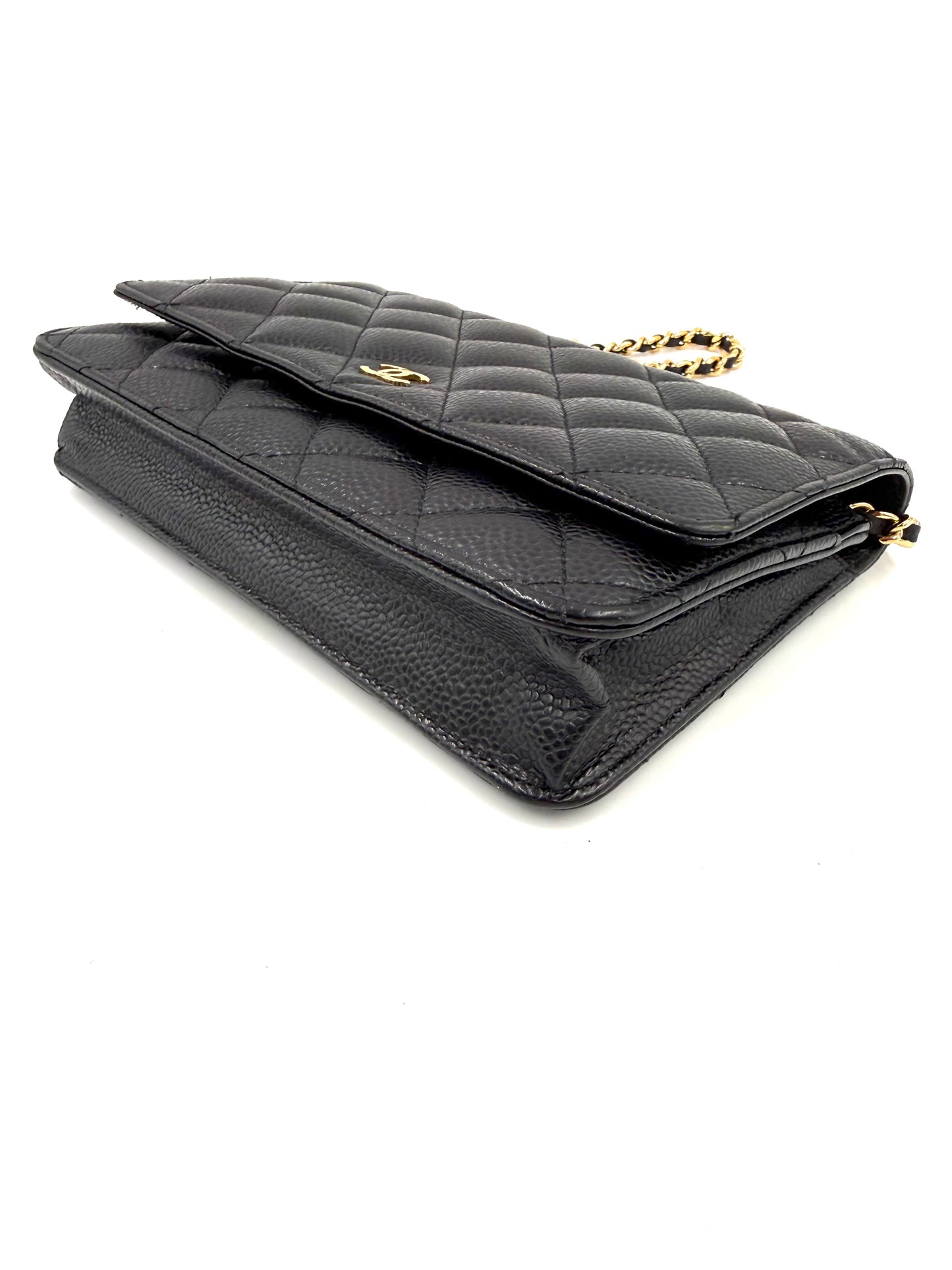 CHANEL Wallet on Chain Caviarleder schwarz GHW elegante gestepptes Portemonnaie mit goldfarbener Kette und edlem Design