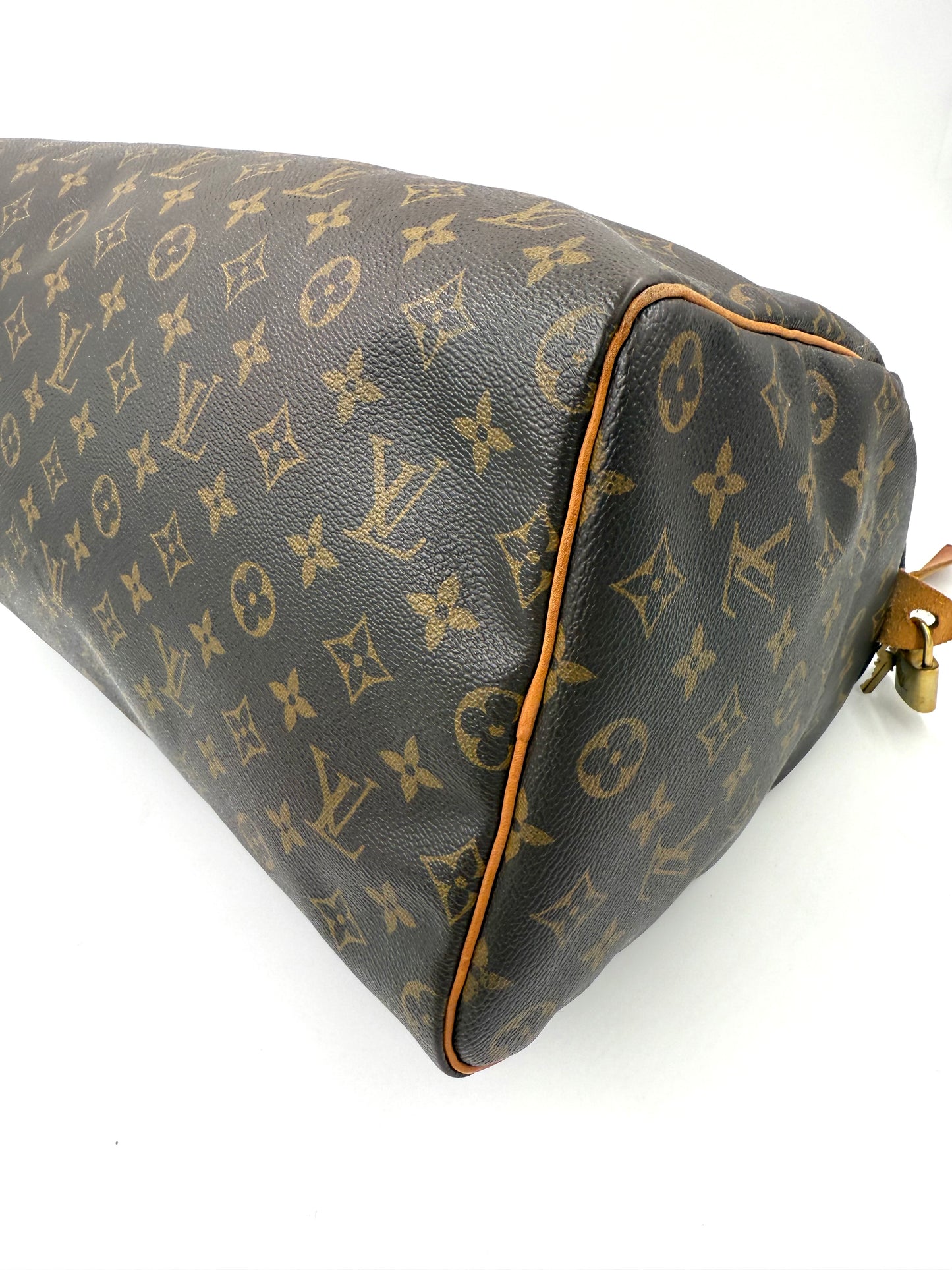 LOUIS VUITTON Speedy 40 Monogram Canvas Vintage