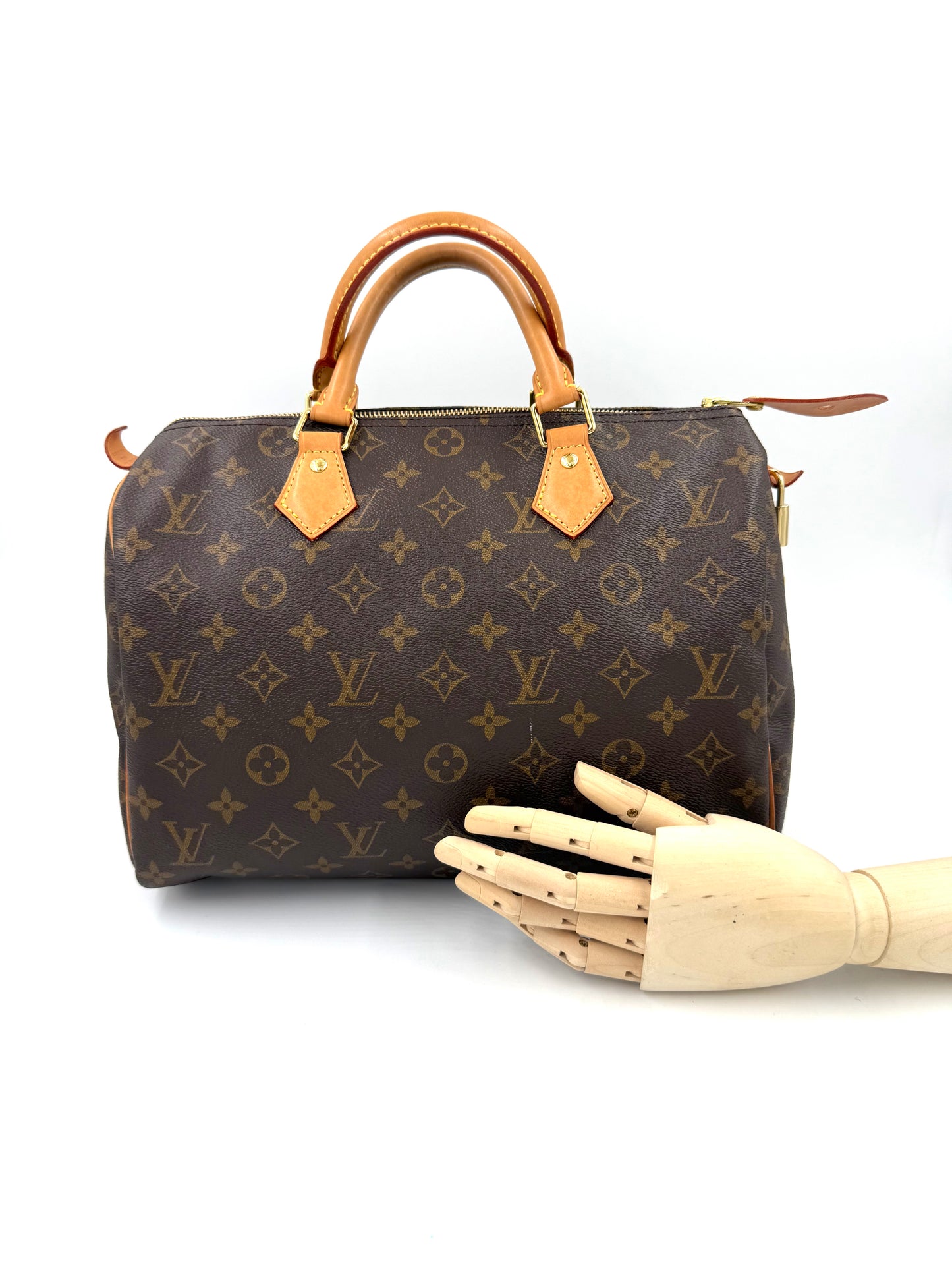 LOUIS VUITTON Speedy 30 Monogram Canvas