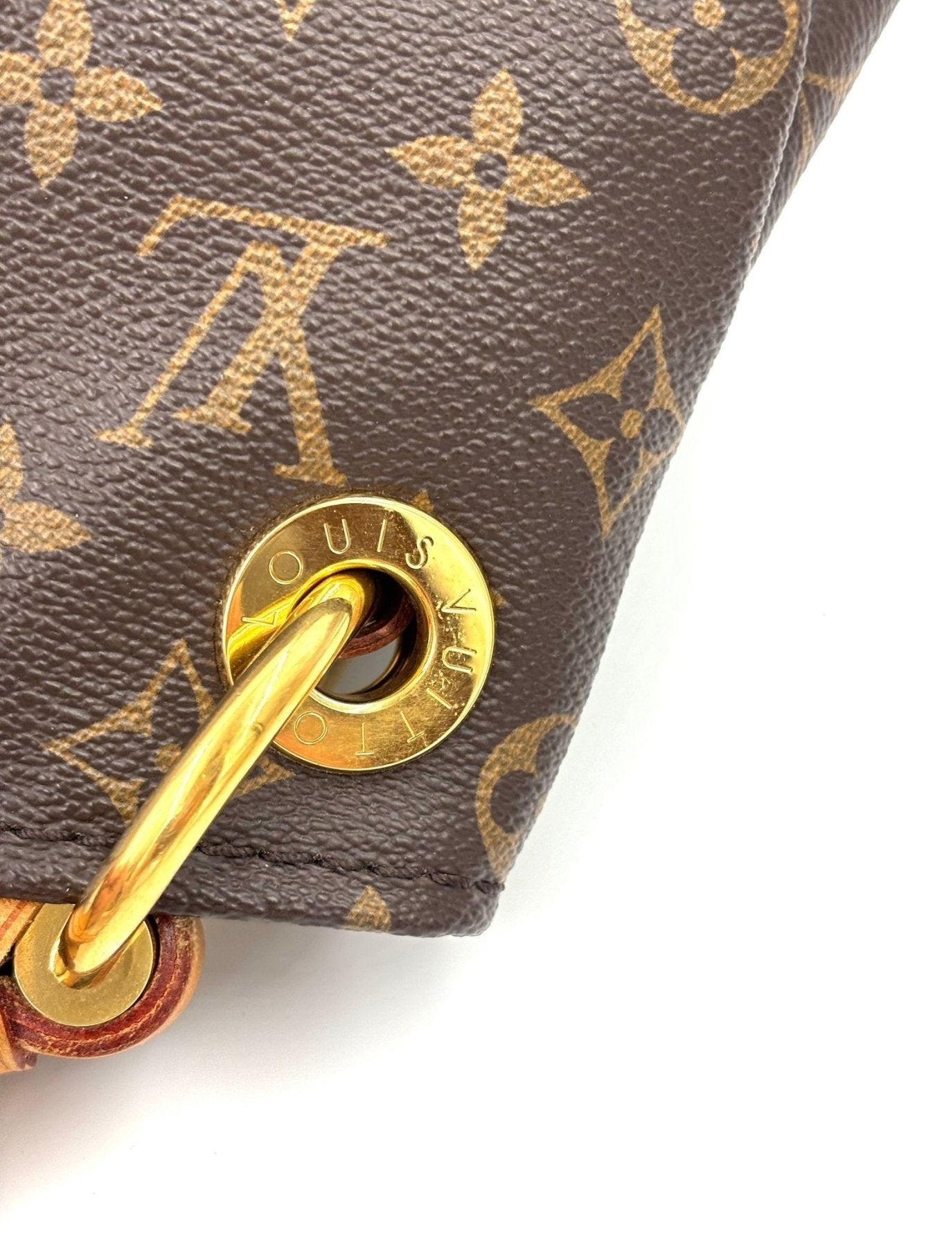 LOUIS VUITTON Artsy MM Monogram Canvas Vintage - Clutch & Macarons - CA2121 - Clutch & Macarons - 