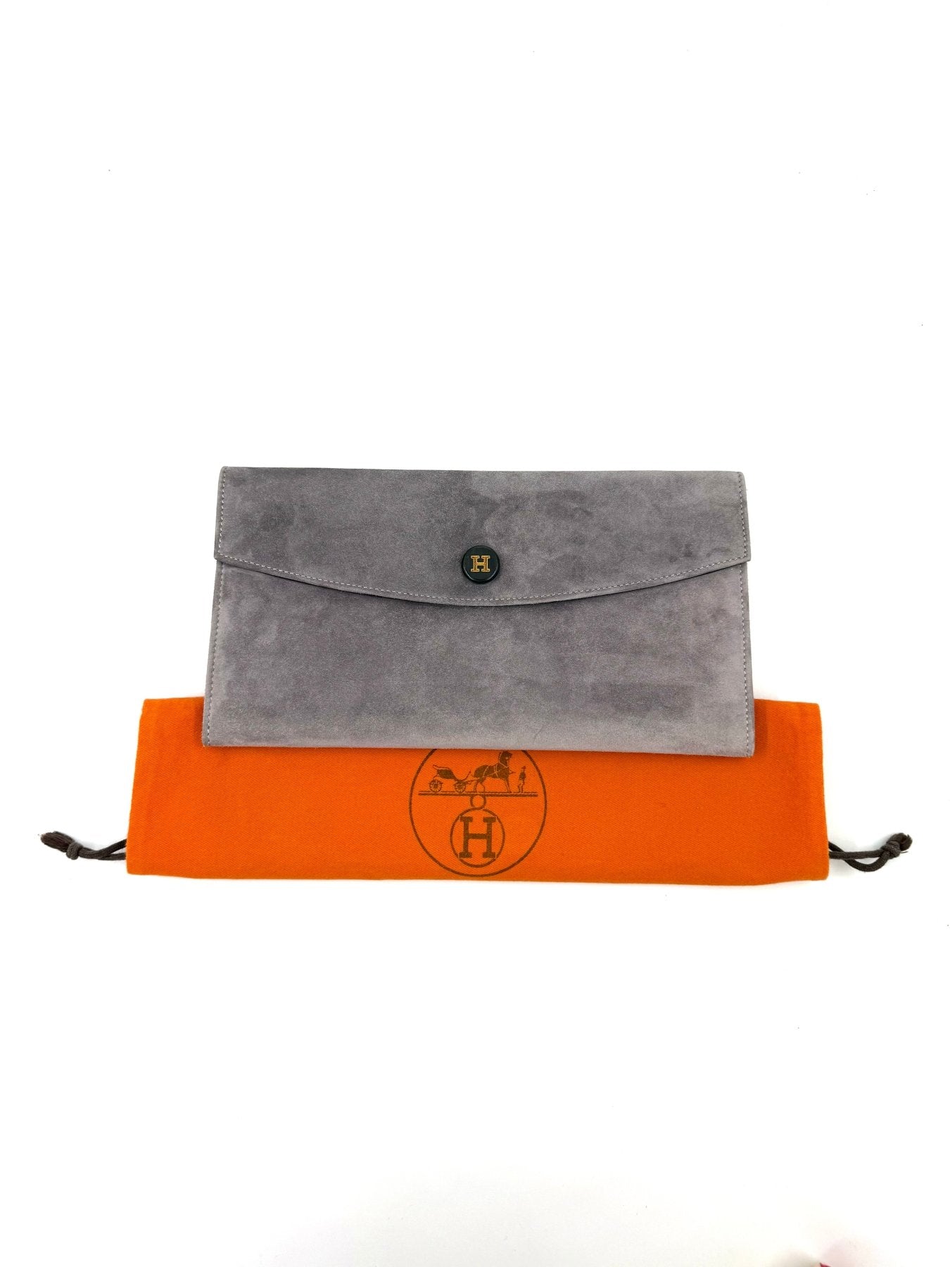 HERMÈS Clutch Suede steingrau - Clutch & Macarons - F im Quadrat; 2002 - Clutch & Macarons - 