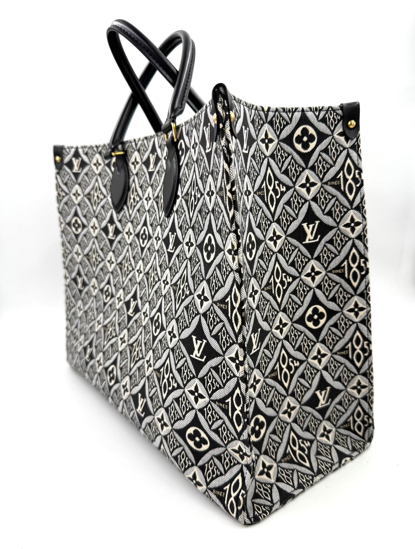 LOUIS VUITTON Onthego GM 1854 Edition große Designerhandtasche mit schwarzem und weißem Monogramm-Muster und Ledergriffen