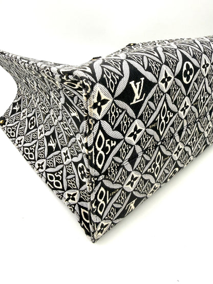 LOUIS VUITTON Onthego GM 1854 Edition große Designerhandtasche mit schwarz-weißem Monogramm-Print und feiner Nahtverarbeitung